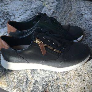 Clarks Un Río Zip Leather Sneaker